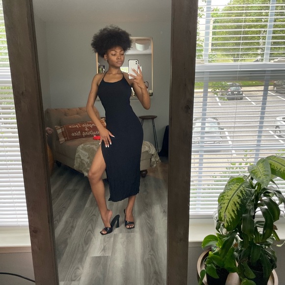 Black Sleeveless Backless Side Split Maxi Dress - Picture 7 of 16